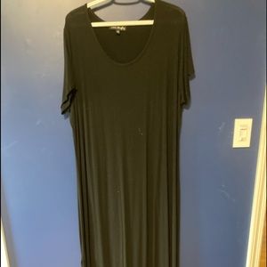 3/$15 Stretchy maxi dress/ maternity